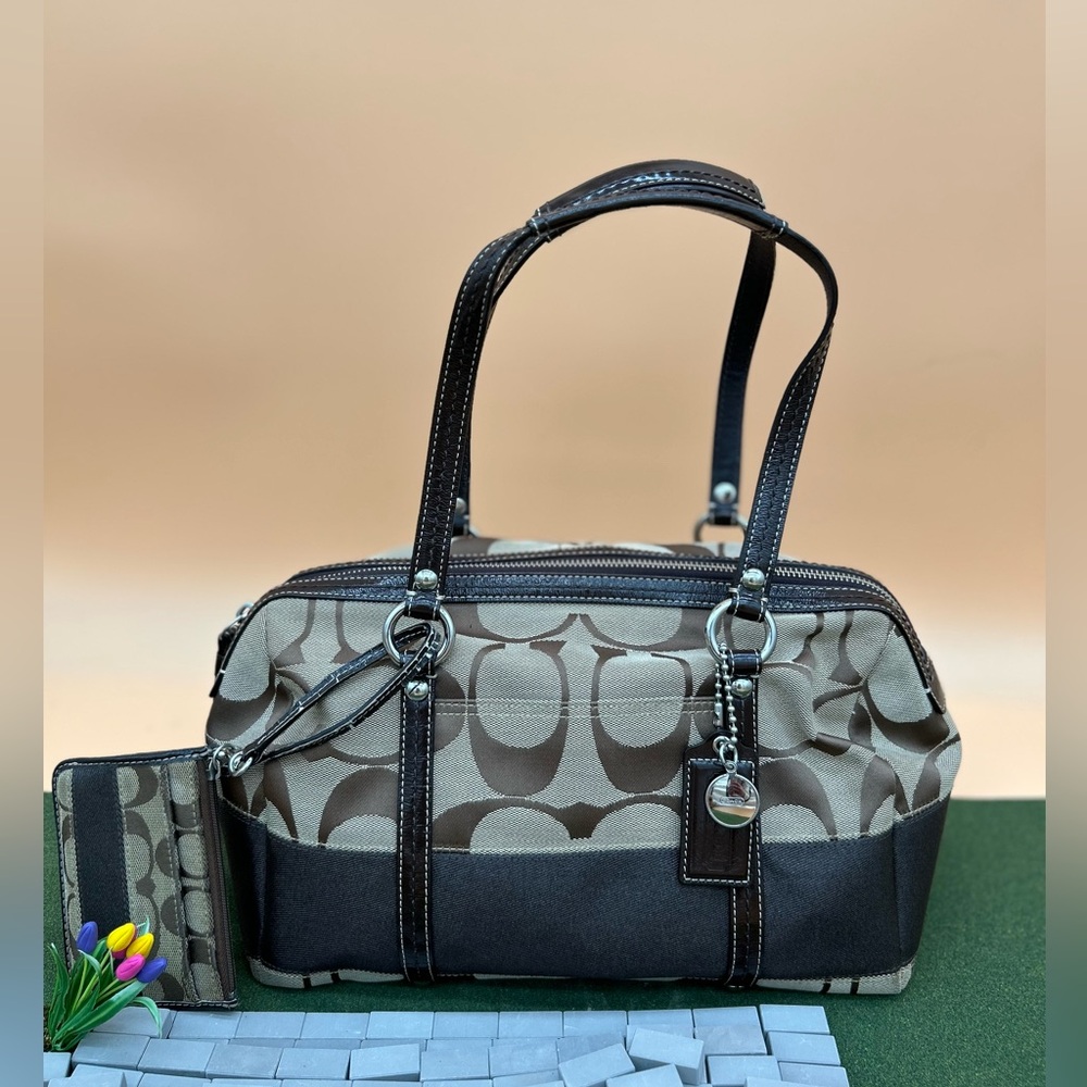Coach signature vintage medium barrel mini - Picture 7 of 11